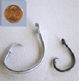 photo of what type of hooks are acceptable under the law while fishing at reefs. Hooks must be non-stainless and must be circle hooks to reduce gutting.